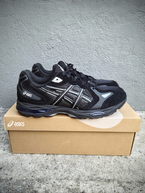 Asics Other - ASICS GEL-K1011 Sneakers Mens 10.5 Black Silver Running Shoes NEW